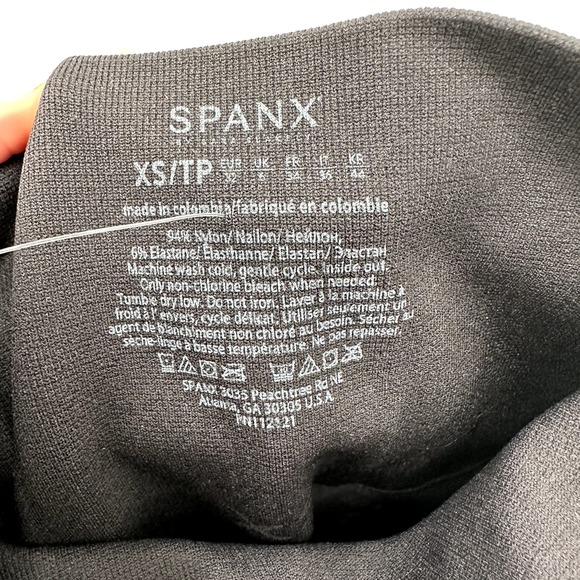 SPANX NWT Look at me Now Seamless Leggings in Black // XS - Picture 6 of 8